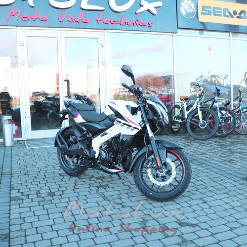 Мотоцикл Bajaj Pulsar NS 200 white