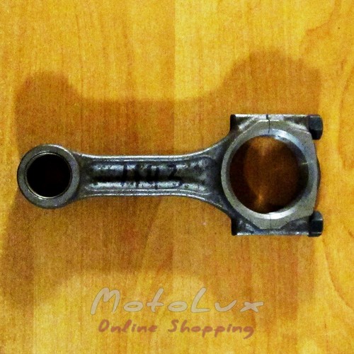 Connecting rod for the motor block 135