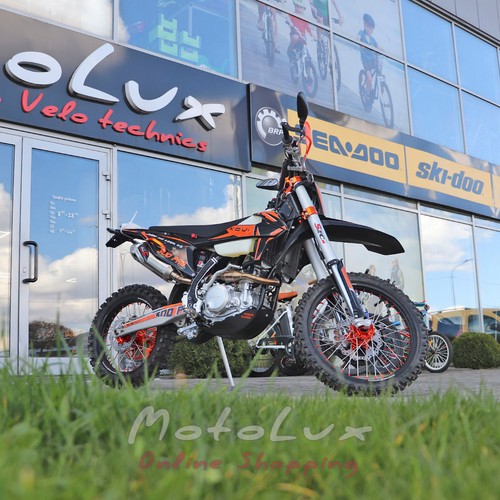 Motocykel Kovi 300-4Т, Pro S, KT, čierna a oranžová