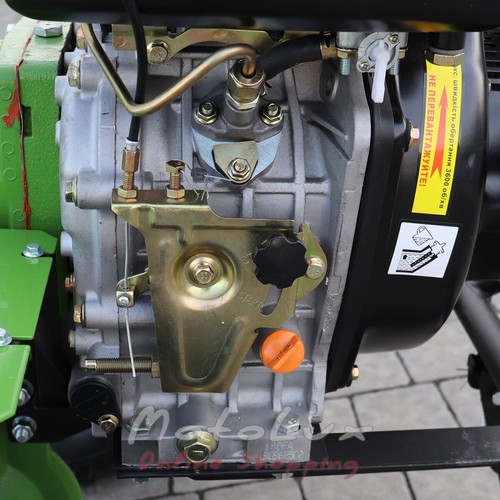 Dieselový dvojkolesový malotraktor Kentavr MB 2012DE-4, 12 HP, ručný štartér