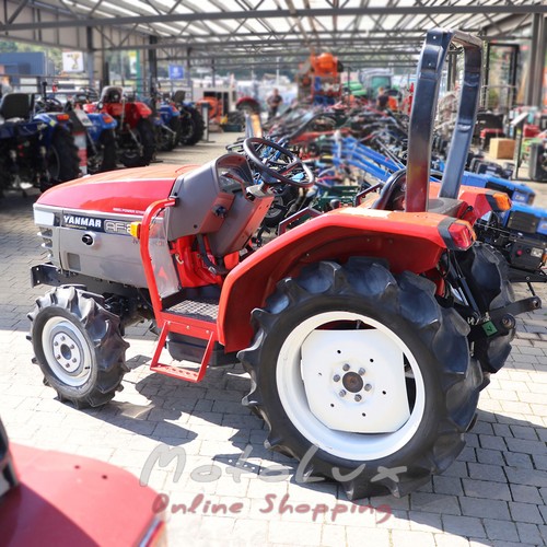 Yanmar AF 24 mini traktor, bol používaný, piros