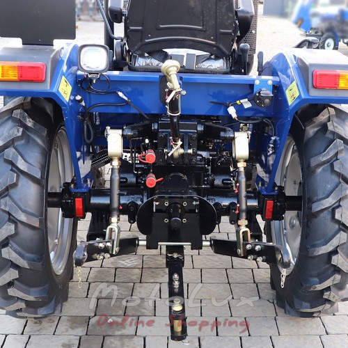Traktor DTZ 5244 НР, 3 valce, posilňovač riadenia, prevodovka (3+3)x3, 2 hydraulické čerpadlá