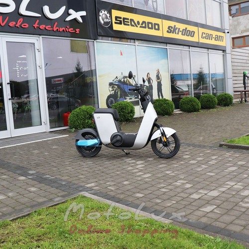 Electric scooter Yadea V7 600W, 48V20AH lithium, gray