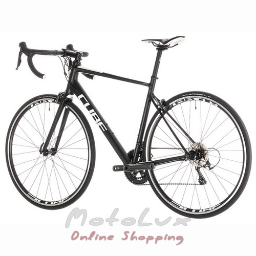 Cestný bicykel Cube Attain Race, kolesá 28, rám 62 cm, 2018, black n white