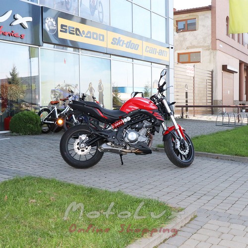 Motocykel Benelli TNT302S ABS, červený