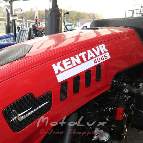 Traktor Kentavr 404S, 40 hp, 4x4, 4 valce, 2 hydraulické výstupy, červený