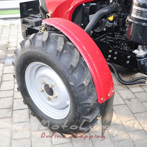 Traktor Kentavr 404S, 40 LE, 4x4, 4 hengeres, 2 hidraulika kimenet, piros