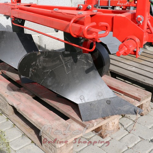 Double-Hull Plow 2-18 Bomet, Low Stand