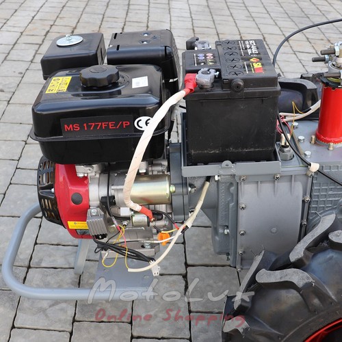 Dvojkolesový malotraktor Motor Sič MB-9, chladenie vzduchom, benzínový