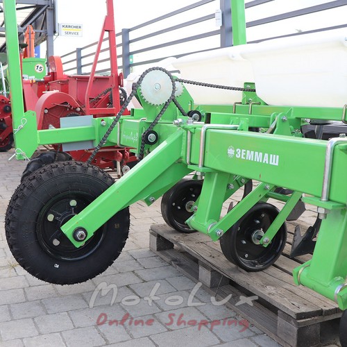 Cultivator KRNZ-4.2 for Tractor with Fertilizing System