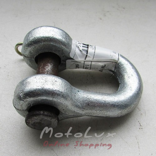 Earring with bolt hitch for tractor