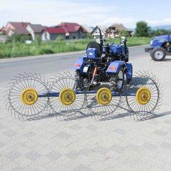 Szénaforgató gereblye Solnishko kis traktorhoz, 4 kerekes egytengelyes