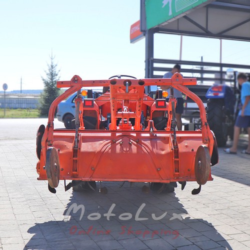 Mini traktor Kubota B1 14 s frézou, bol používaný, oranžová