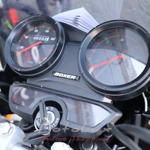 Motocykel Bajaj Boxer BM 150 UG, čierny