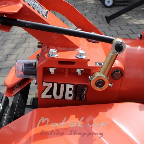 Egytengelyes dízel kézi indítású kistraktor Zubr NТ 105 XA-31, 6 LE