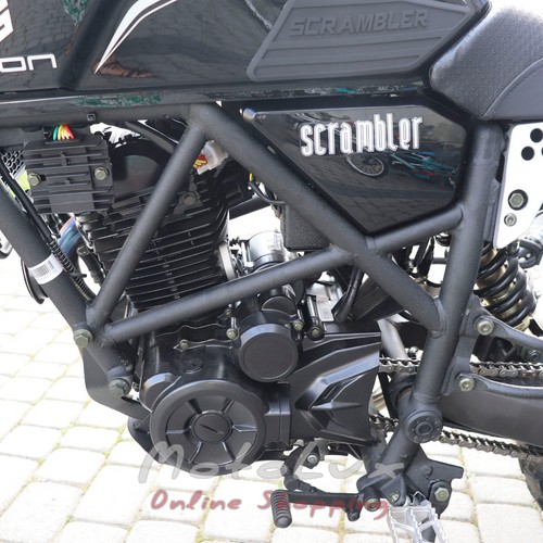 Geon Scrambler 250 országúti motorkerékpár, fekete, 2023