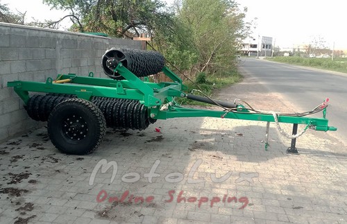 Trailed Soil Compactor UGP 6 for Tractor