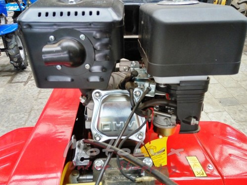 Benzínový dvojkolesový malotraktor Zubr GN-4, ručný štartér, 6.5 hp