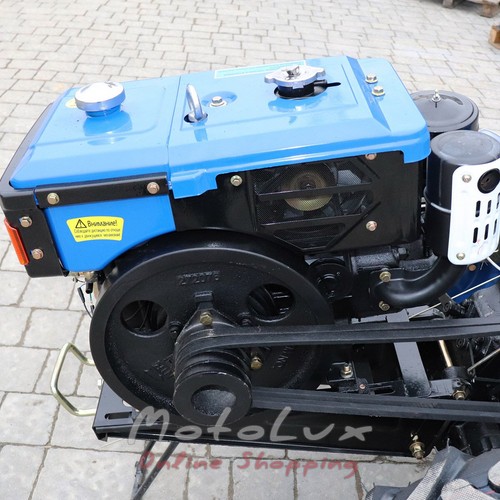 Diesel egytengelyes kistraktor Zubr Plus JR Q78, kézi indító, 8 LE