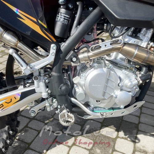 Kovi MAX 300 enduro motorkerékpár, fekete narancssárgával, 2024