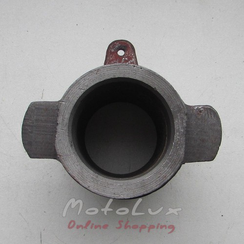 Exhaust bearing housing 220 for tractor