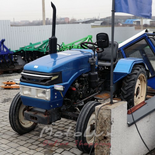 Mini traktor Xingtai XT 240, 24 HP, 4x2, prevodovka (3+1)x2, upotrebený