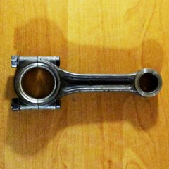 Connecting rods + liners for the PS-Q74 / 4HP motoblock