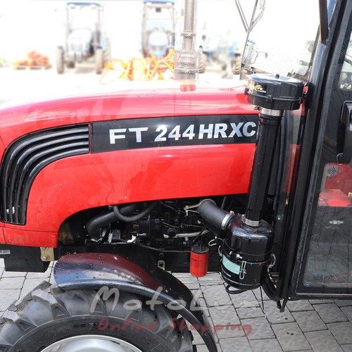 Трактор Foton FT 244НRXC 24 л.с., 3 цил., 4х4, ГУР, блок. дифференциала, кабина red