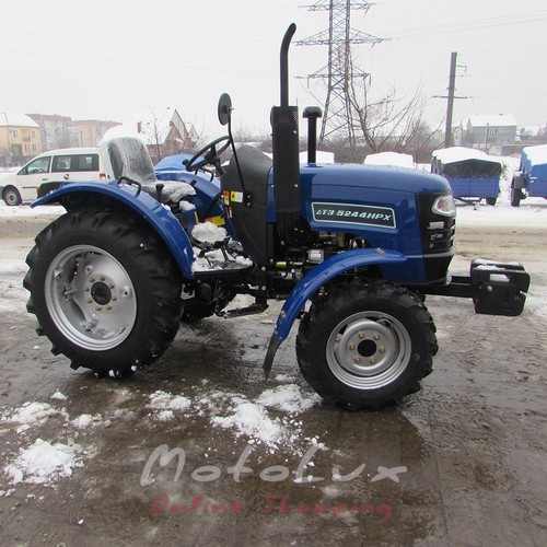 Traktor ДТЗ 5244 НРХ, 3 valce, posilňovač riadenia, 9+9, 2 hydraulické čerpadlá