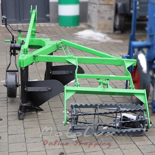 Double-hull plow 2-20 Bomet, High Stand, with Roller
