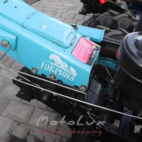 Egytengelyes kézi inditású kistraktor Dobrynya МТ-101, 10 LE