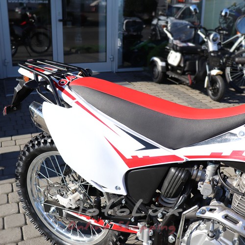 Motocykel Kayo T1 250, červená a biela