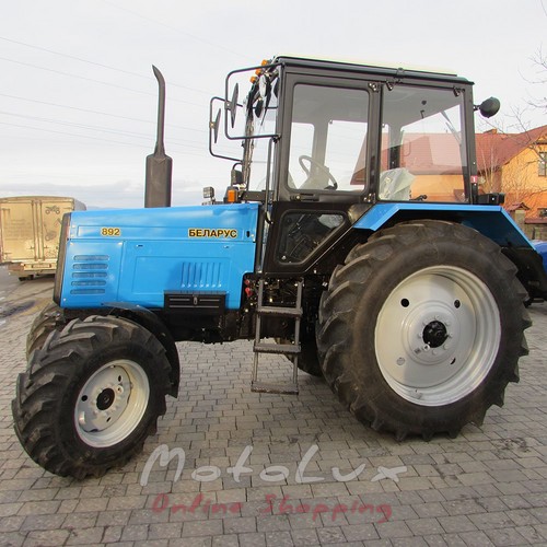 Трактор МТЗ Беларус 892, полноприводный, коробка передач 18+4