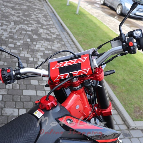 Мотоцикл BSE J10 Enduro, 25 л.с., черный с красным