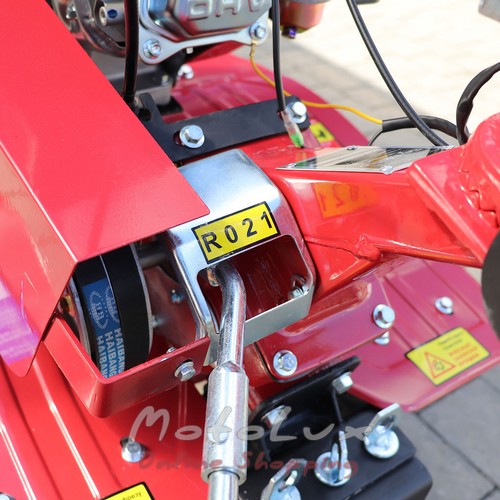 Benzines egytengelyes kistraktor Belmotor MB 40-2, 7 LE Red