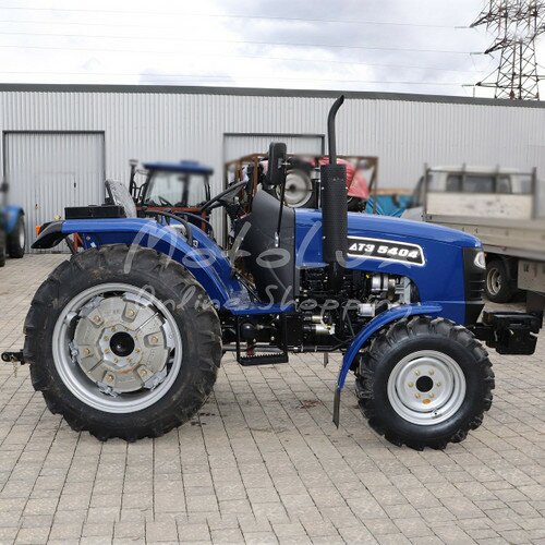 Traktor DTZ 5404, 40 HP, 4х4, 4 valce, posilňovač riadenia