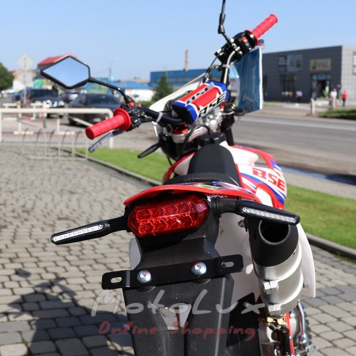 Motorkerékpár BSE S2 250 Enduro