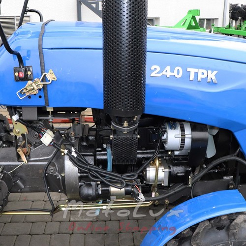 Xingtai T240 TPK kistraktor, 24 LE, 4x2, (3+1)x2 váltó, 2 hidraulikus kimenet