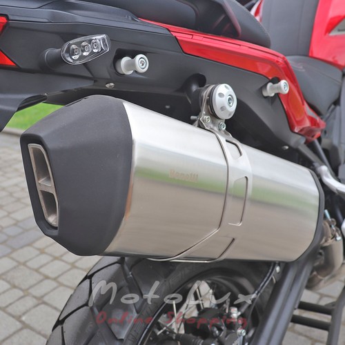 Benelli TRK 502X ABS Terénny cestovný motocykel, 2022, čierna s červenou