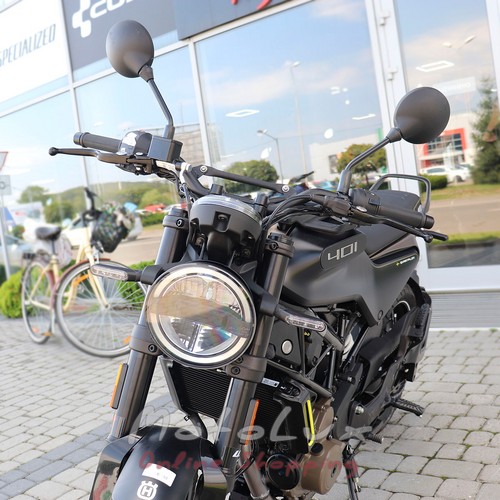 Motorkerékpár Husqvarna Svartpilen 401, 44 LE, fekete, 2023