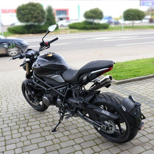Benelli motorcycle 752S