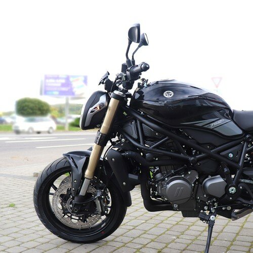 Benelli motorcycle 752S