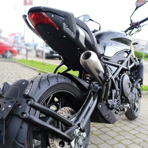 Benelli motorcycle 752S