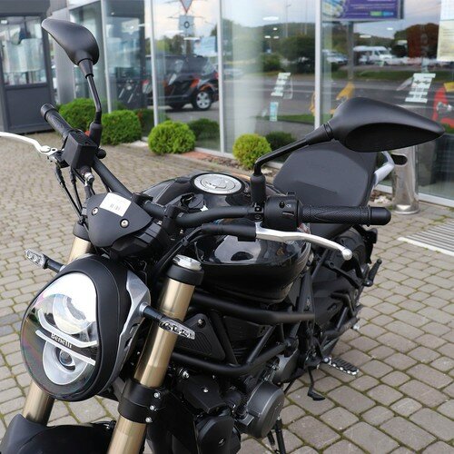 Benelli motorcycle 752S