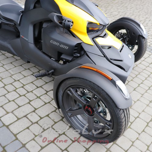 Ryker STD 600 ACE tricycle