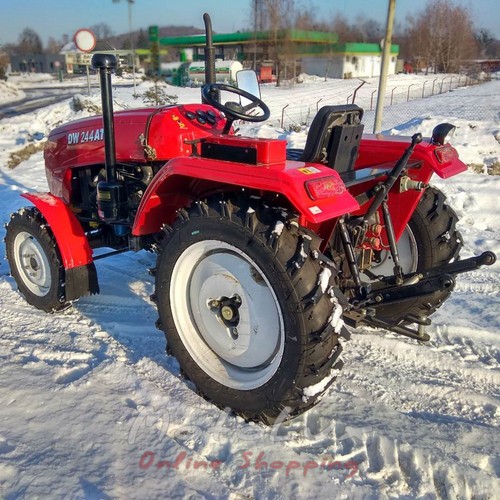 Traktor DW 244 ATM, 24 LE, 4x4, 3 henger