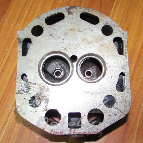 Cylinder head for motoblock R192