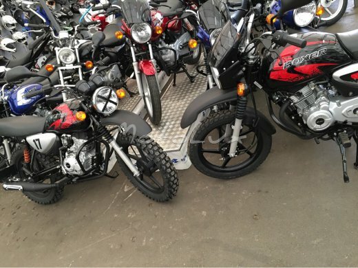 Мотоцикл Bajaj Boxer 150 Cross