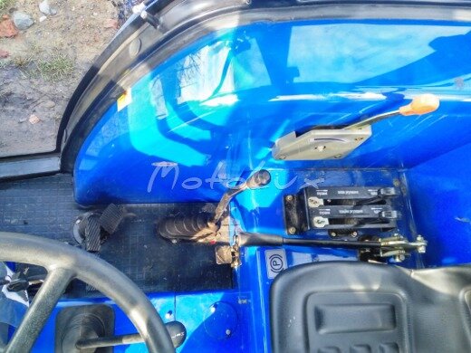 Трактор ДТЗ 4504, 4-цил., 50л.с., гидроус., кабина с отоплением